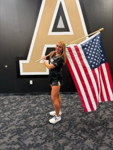 Mallie H. ’26 Answers the Call to Serve